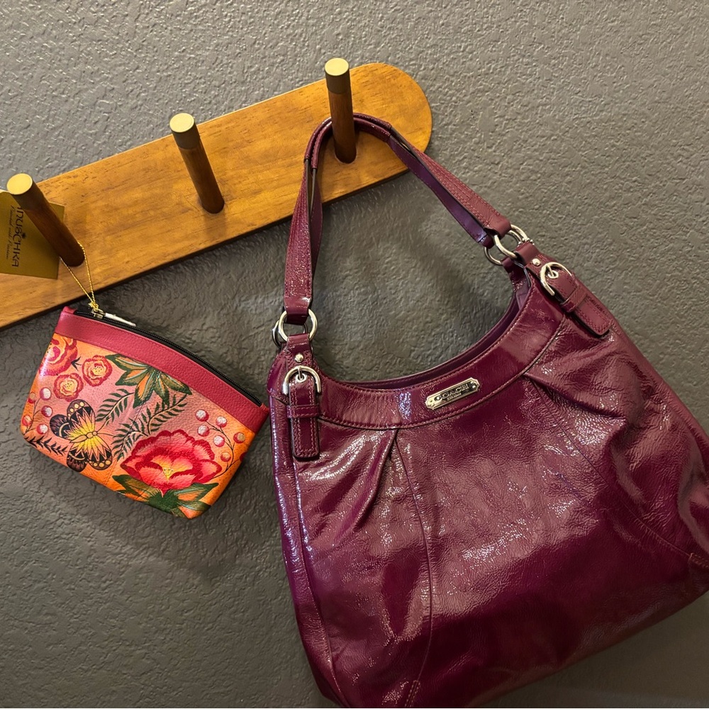 COACH SOHO Madison Maggie Hobo EUC Patent Leather double handle Shoulder Bag - Picture 3 of 17